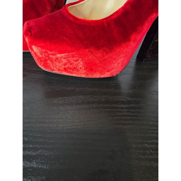Aperlai red Cosplay / Christmas heels made in Italy NWOT women's size 38 - Picture 7 of 12